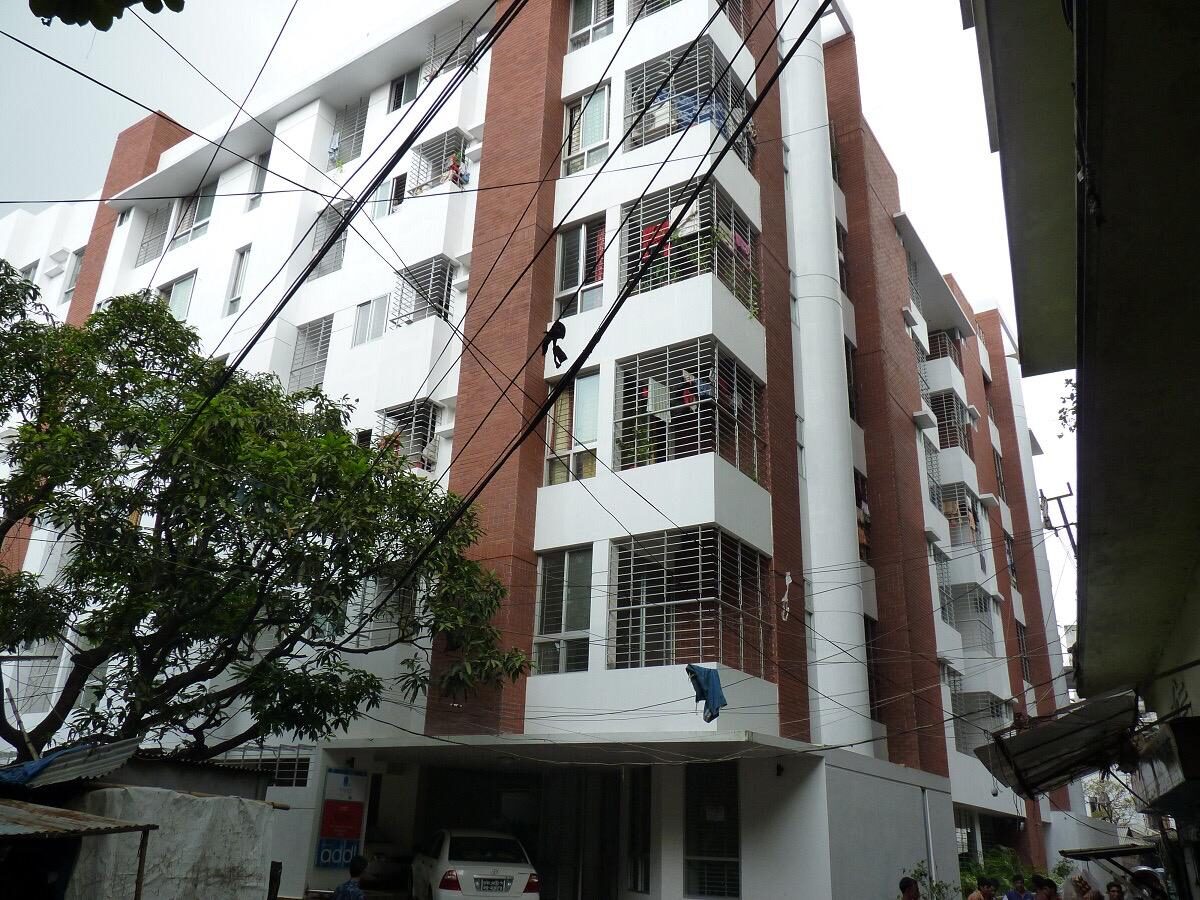 used 1228 Sqft Flat for Sale at Kalabagan, Dhaka