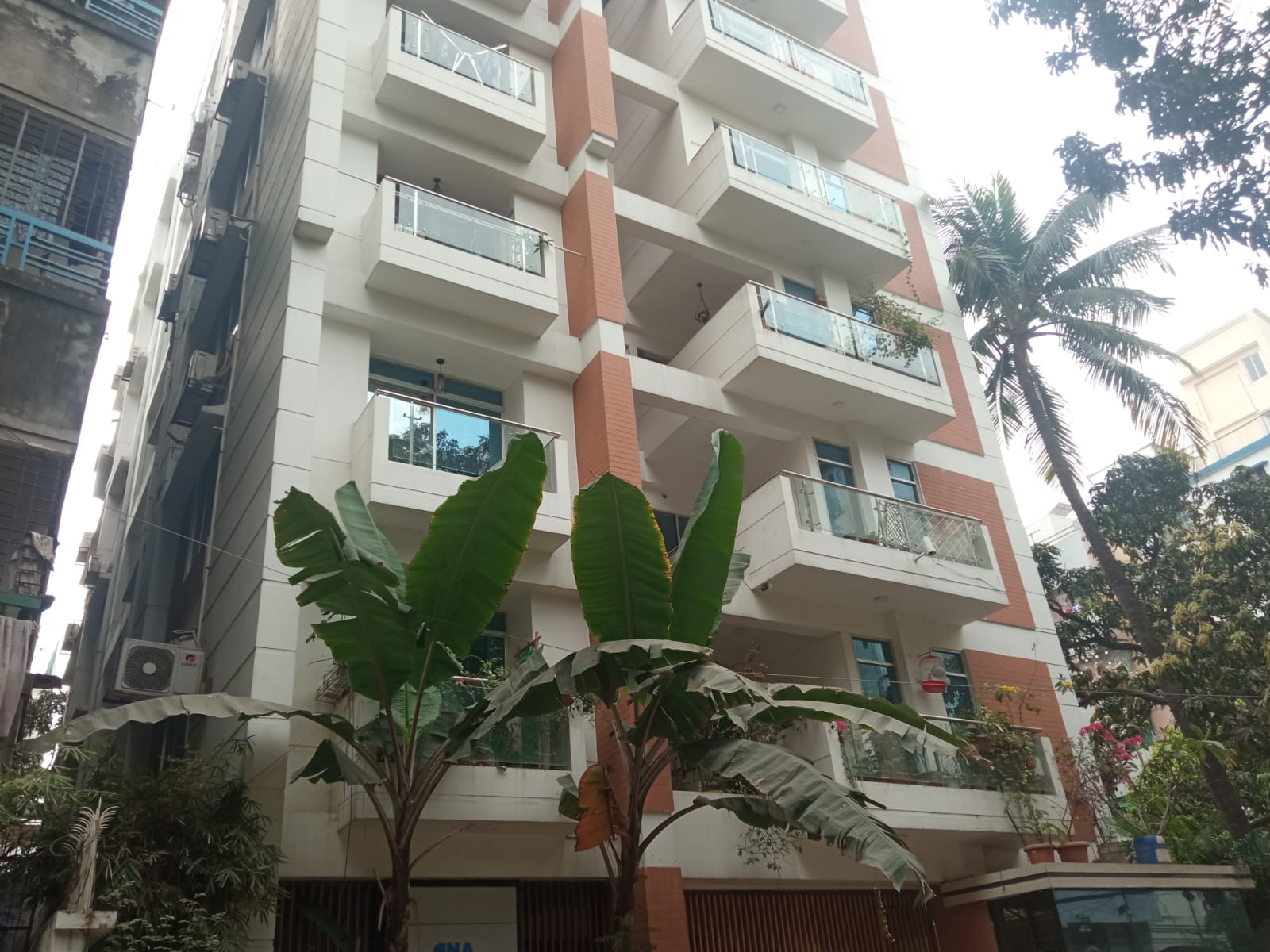 1678 sqft Fully Furnished Apartment for Sale at Lalmatia, Dhaka.